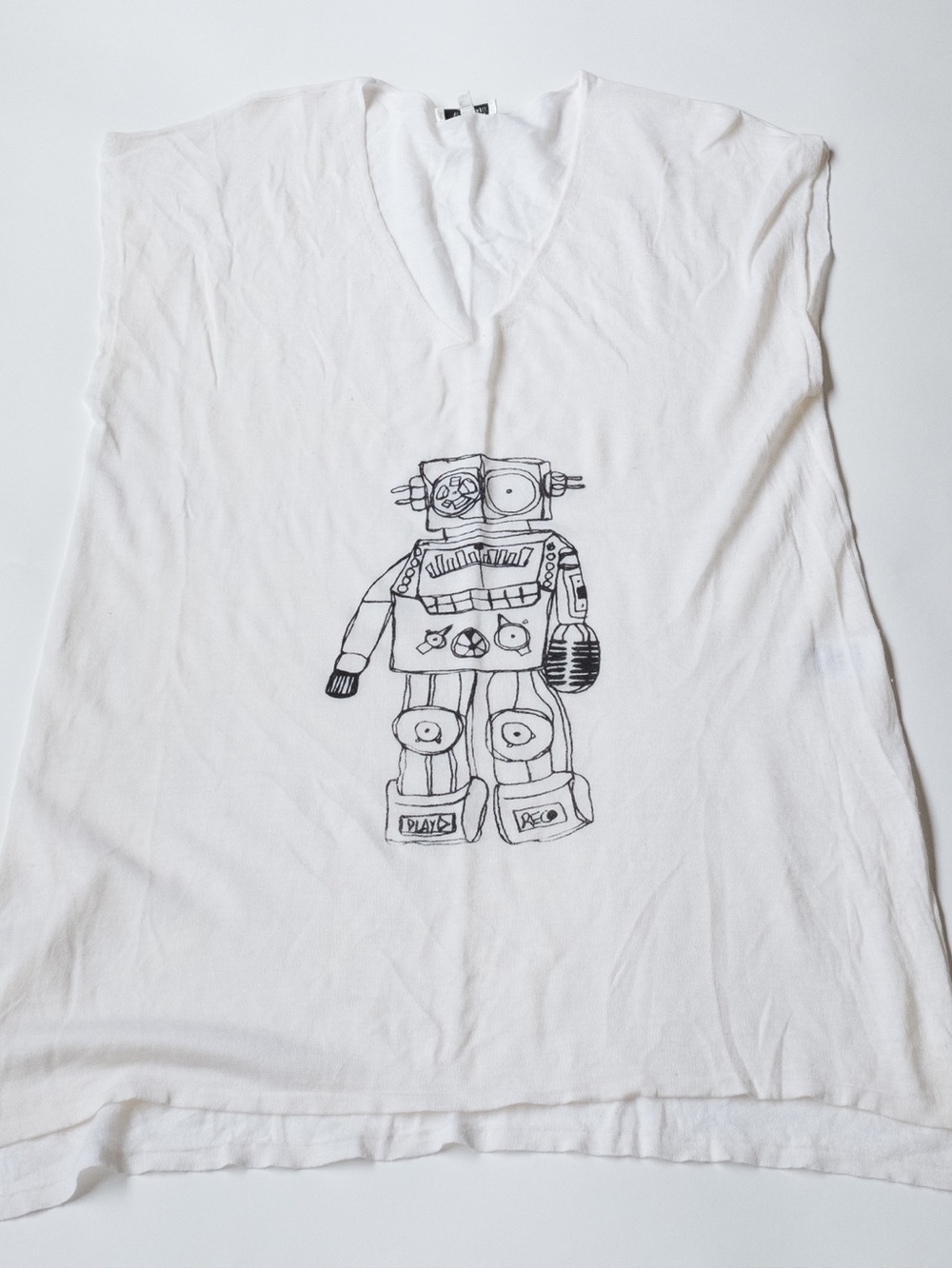 Wilfred White V-Neck Tunic with Black Robot Graphic